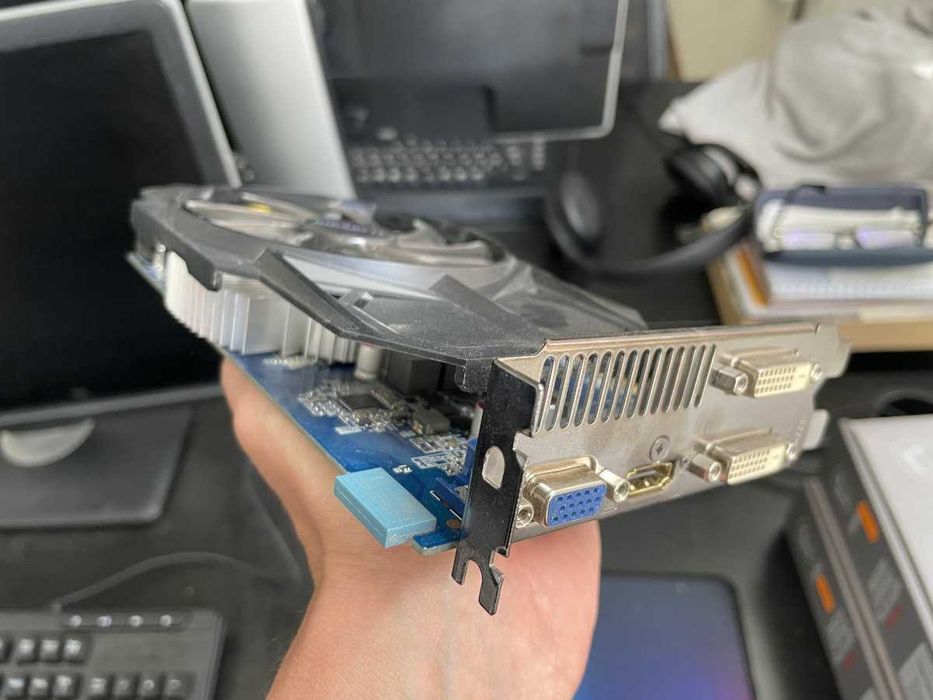 Gigabyte Radeon R7 250X 2G