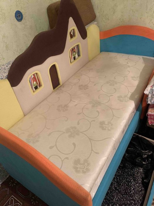 Диван-ліжко дитячий