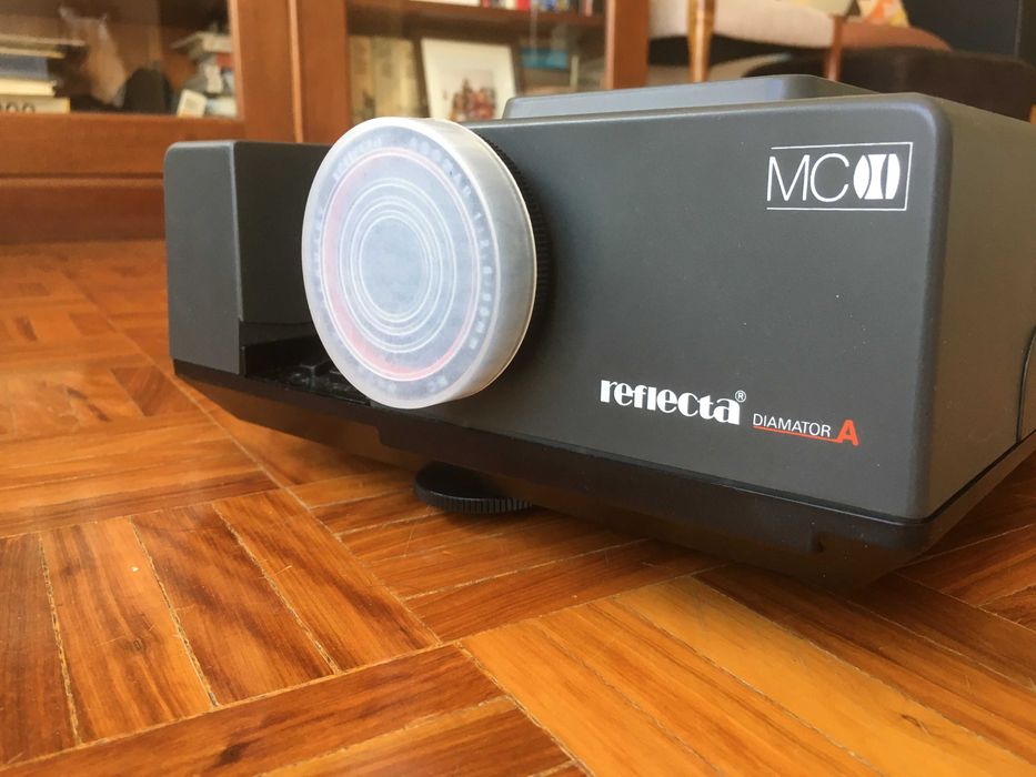 Projector de Slides REFLECTA