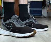 Кросівки Nike Revolution