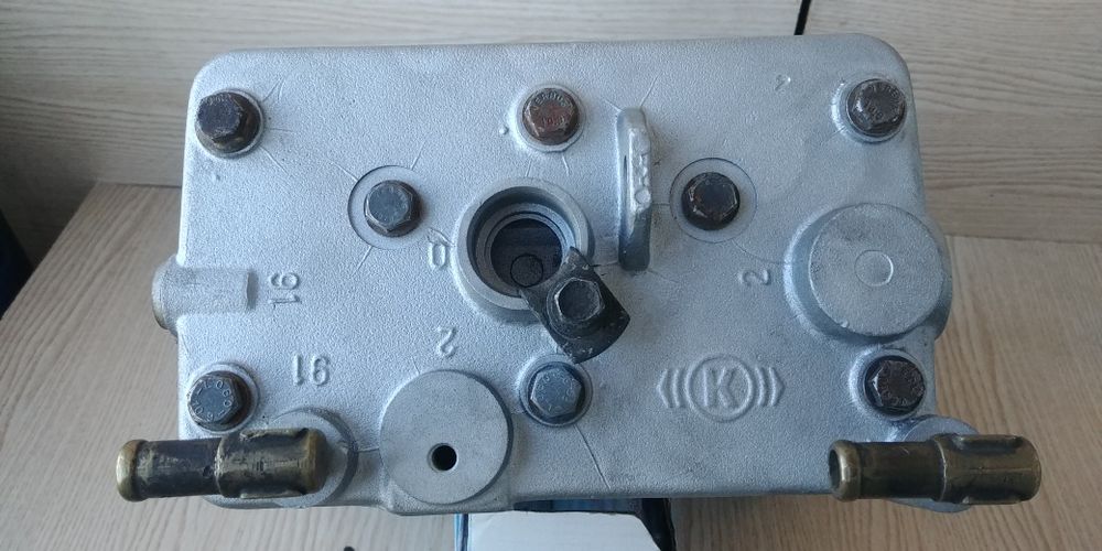 Компрессор двухцилиндровый KNORR-BREMSE LP4974