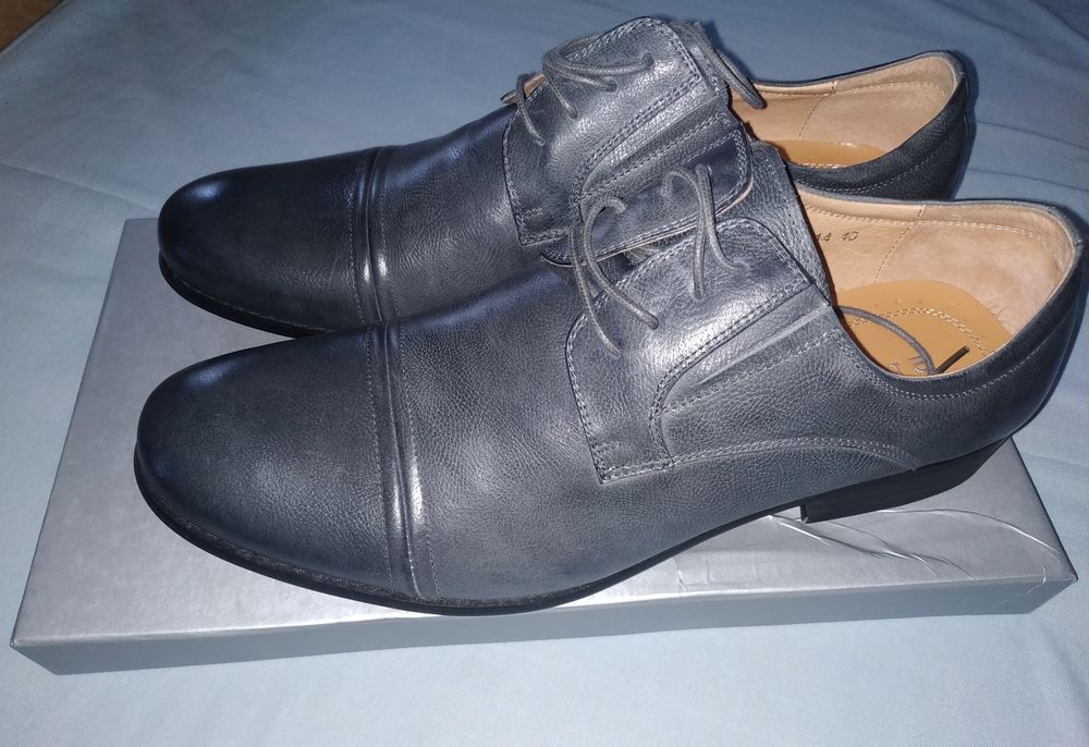 Продам нові чоловічі туфлі EImonte