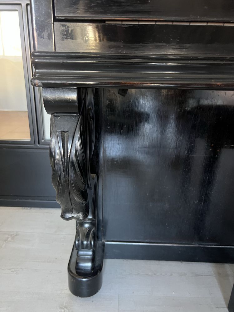 Piano parisiense Preto 1867