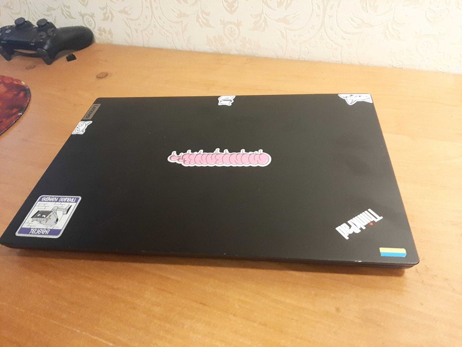 ноутбук современный 22 года, скоростная и игровая модель