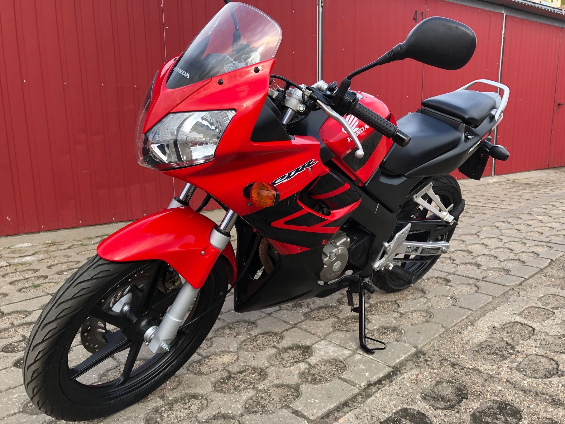Honda CBR Honda CBR 125 R ZADBANA,mały przebieg tylko 11 tyś km! Bez inwestycji