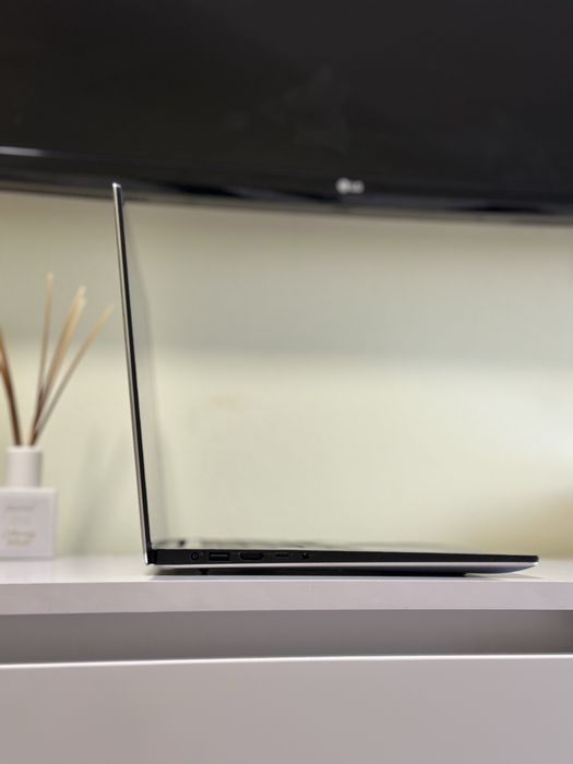 сенсорний ноутбук dell xps 15   i7|7700 32gb| 1tb 4gb nvi ssd 4k video