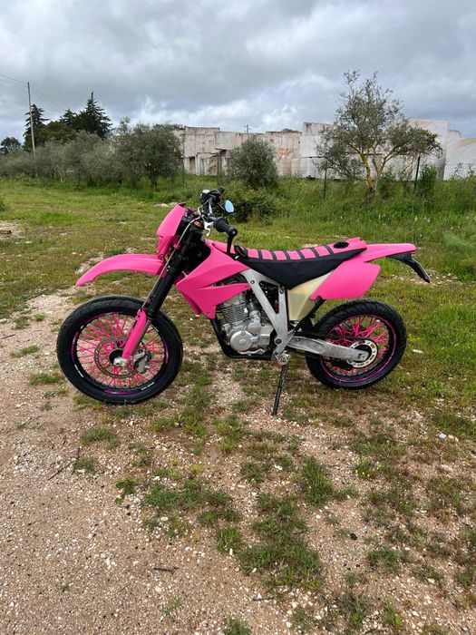 Ajp 125 supermotard