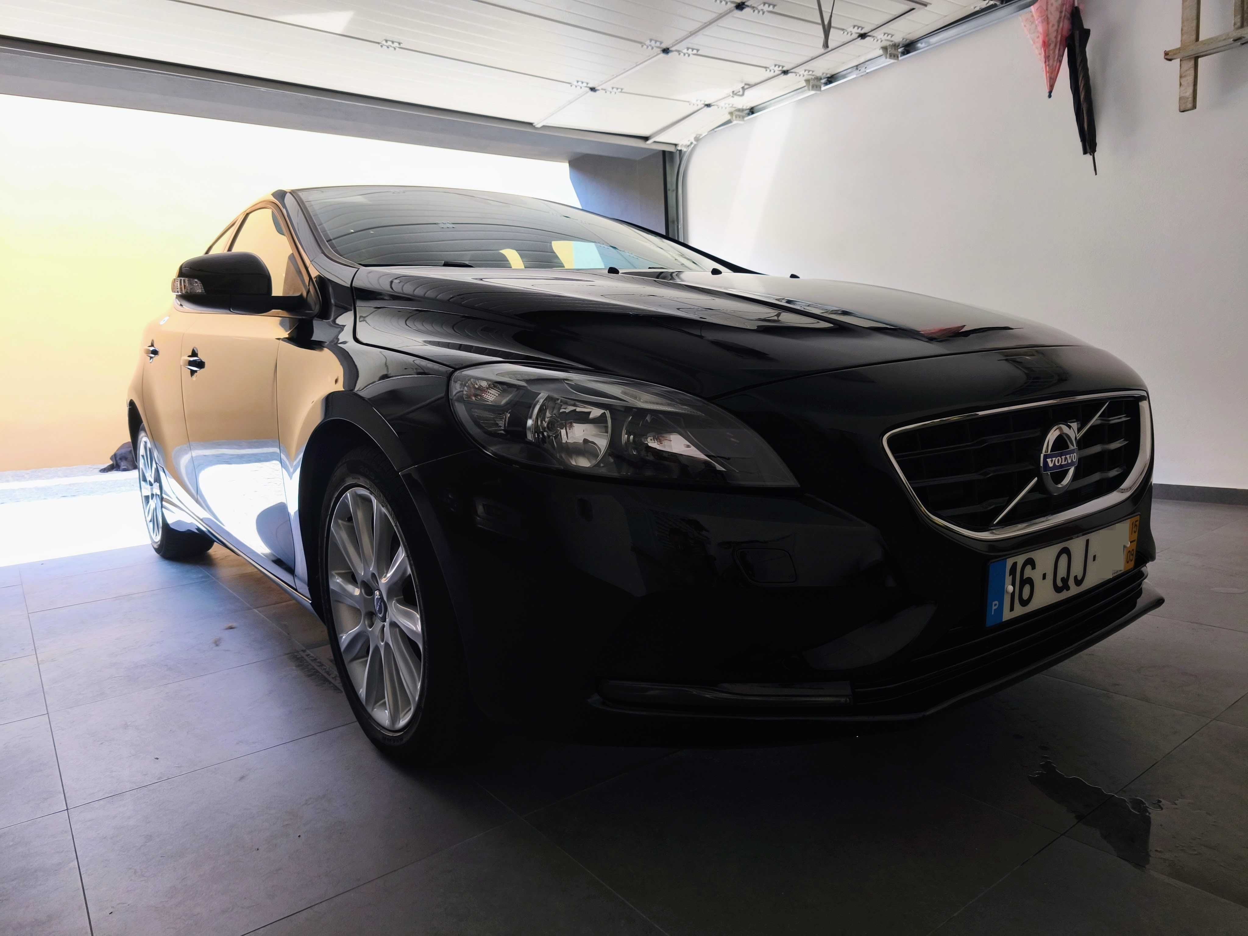 Volvo V40 2.0 D2