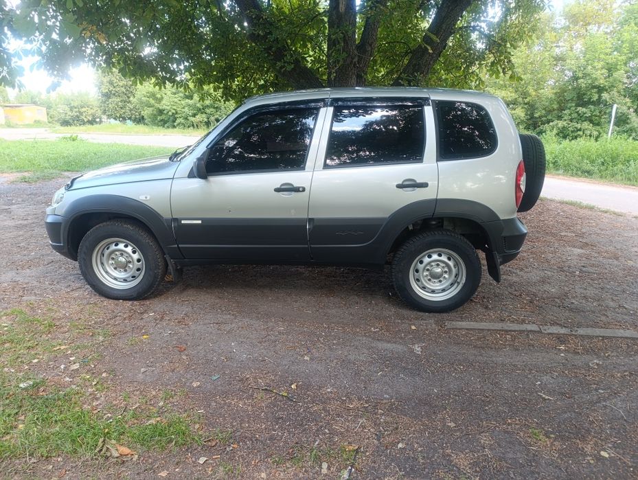 Chevrolet Niva 2011