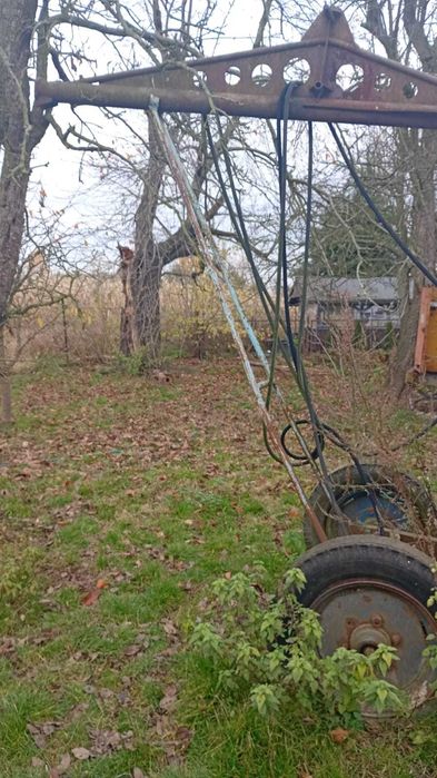 Stary ładowacz „Cyklop” new men. Do remontu.