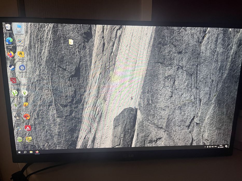 Монитор lg 23 с колонками