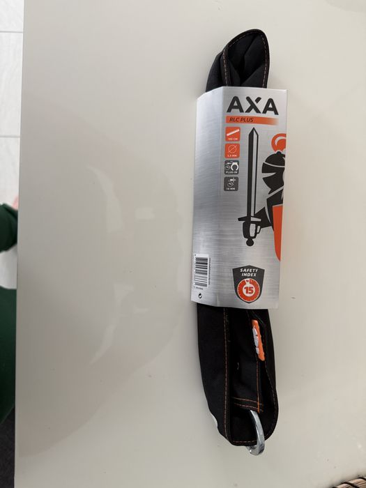 Nowy łańcuch axa