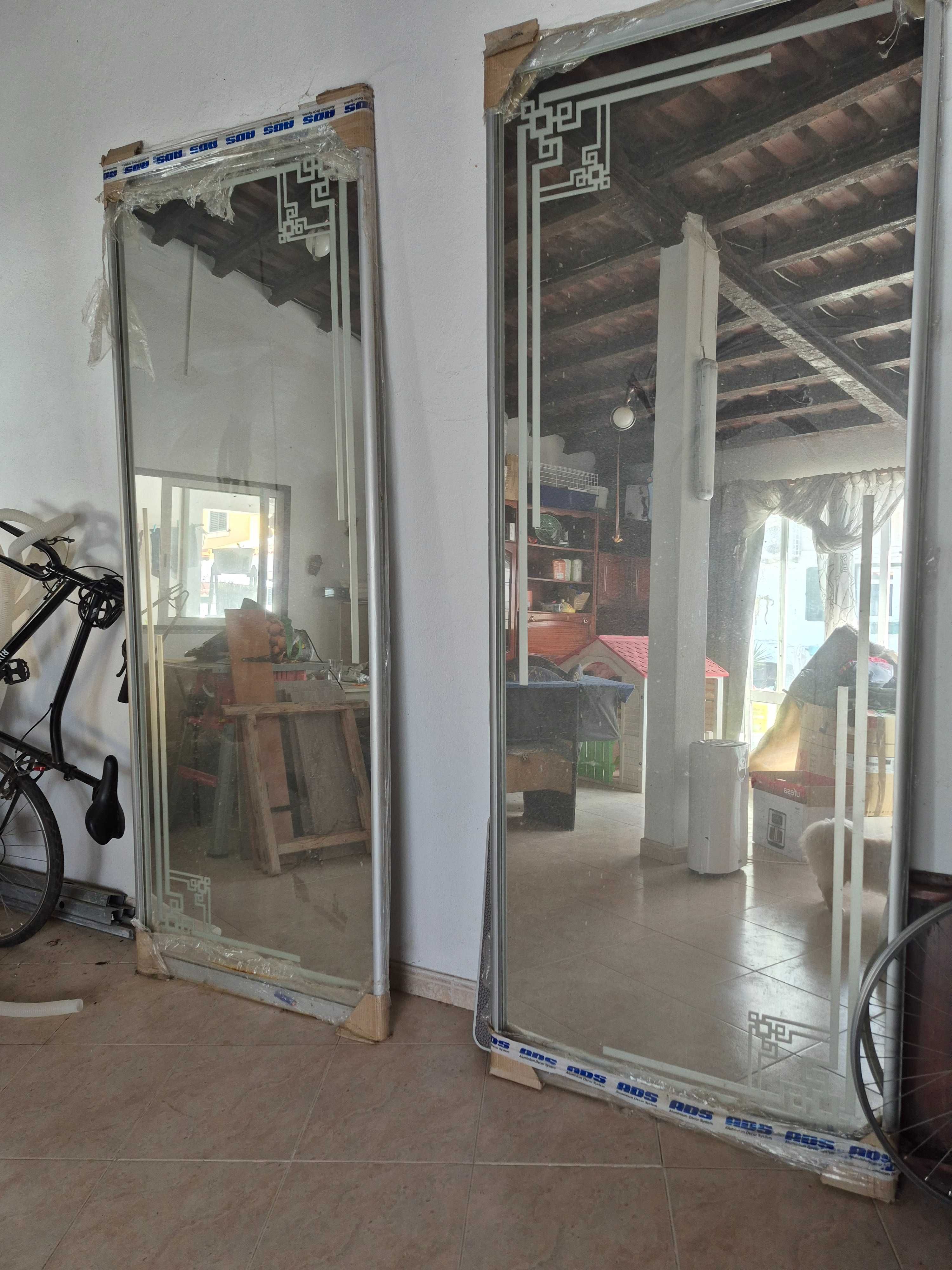Portas  de roupeiro embutido a correr