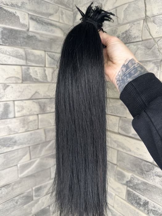 Натуральне волосся доя нарощування