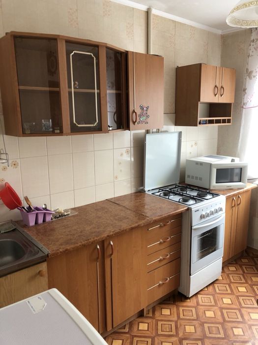 Сдам 2 комн раздельнве хода квартиру Шевченковский р-н