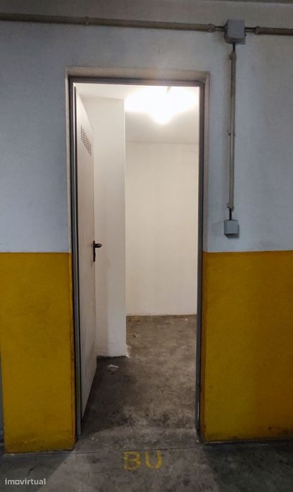 Disponível Arrumo no Centro de Valongo