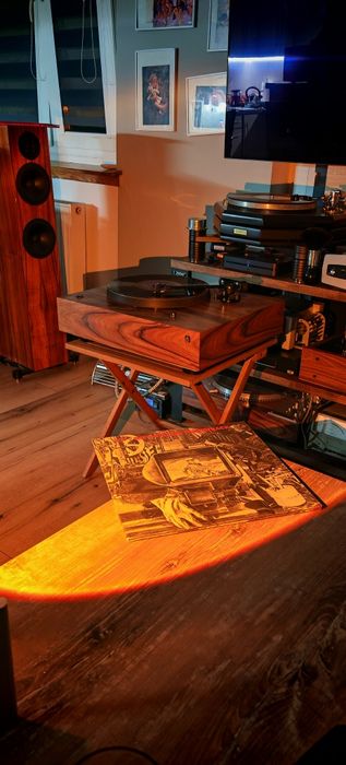 Acoustic research Gramofon