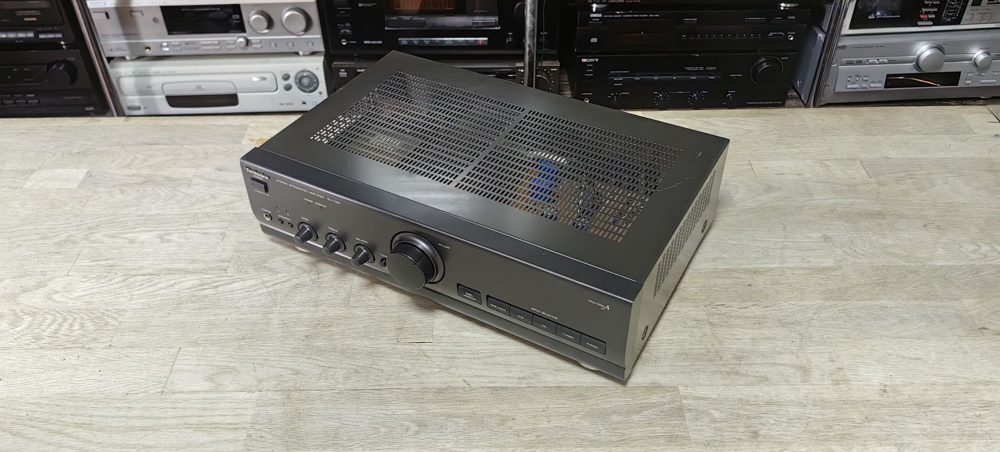 Підсилювач Technics SU-V300/4Ω