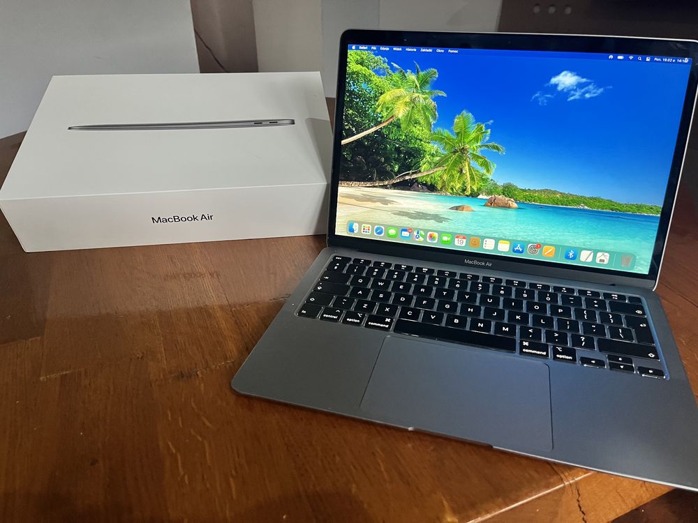 Apple MacBook Air 8gb,Intel Iris Plus,intel core i3, sprawny, stan bdb