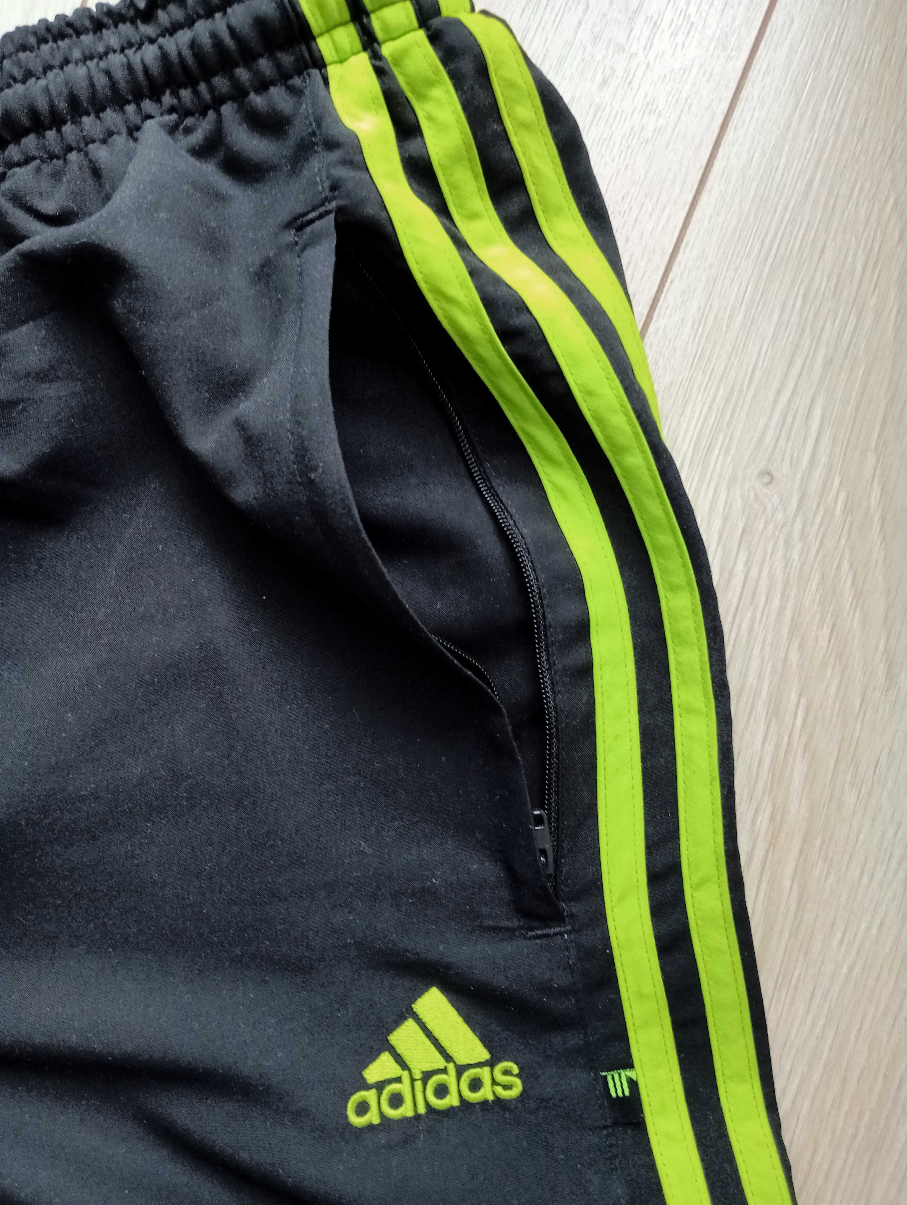 Spodnie damskie/dziewczęce czarne sportowe Adidas S/10/38