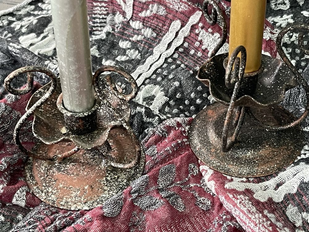 Castiçais em ferro