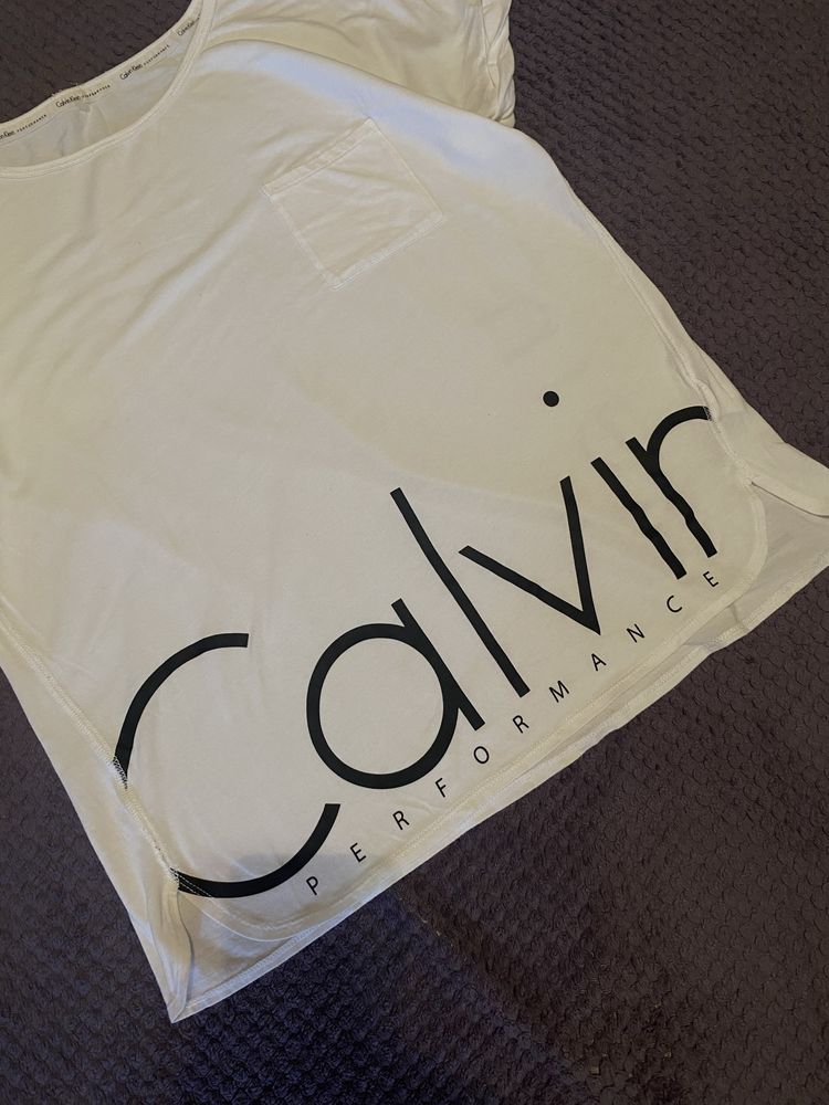 Calvin Klein оригинал  футболка оверсайз