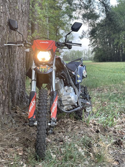 Cross Asix Defender 150