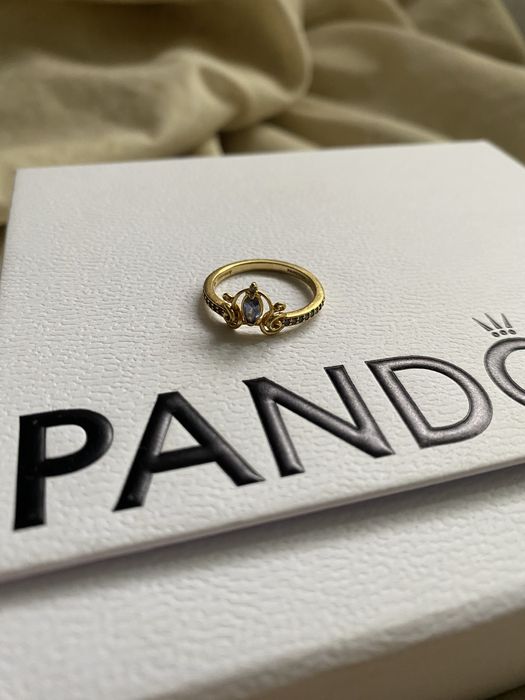 Anel pandora cinderela tam 52
