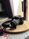 Máquina Fotográfica CANON 2000D
