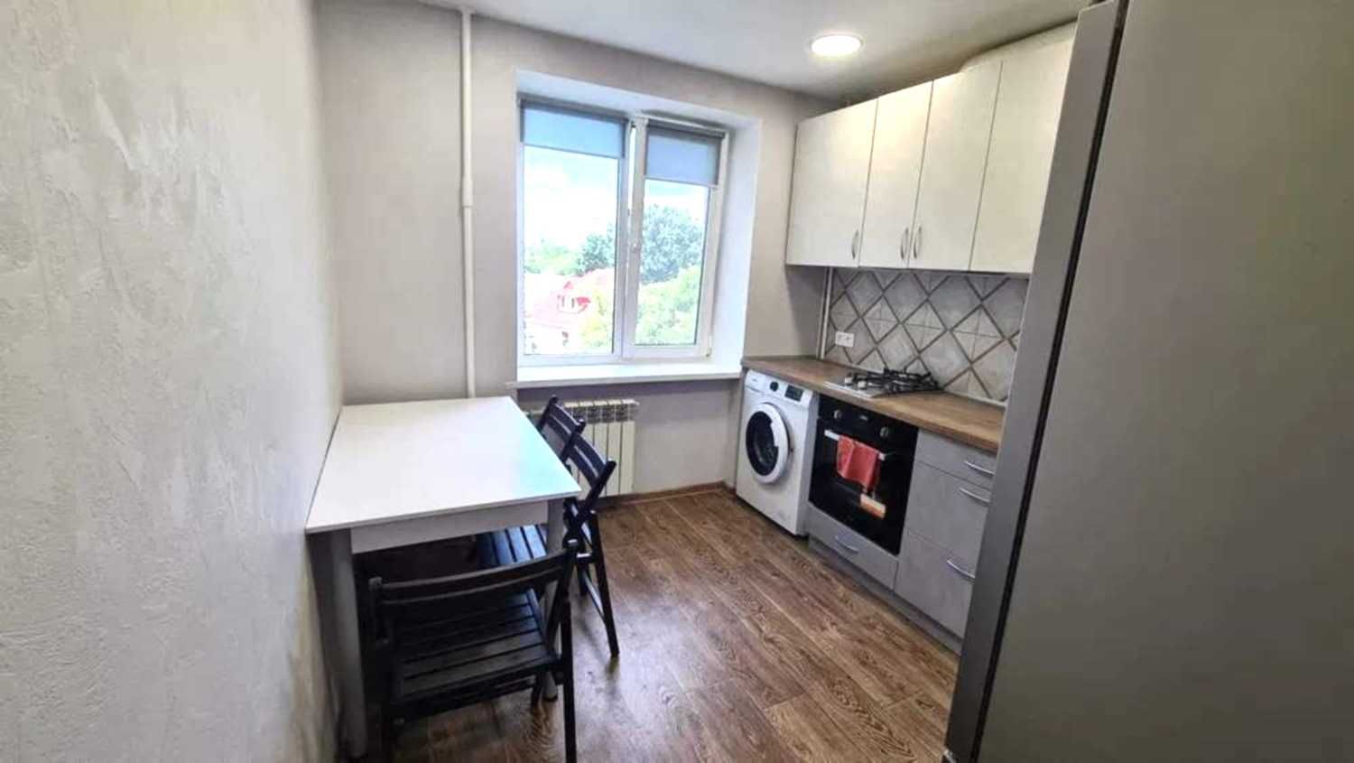 Продам 1 комнатную квартиру на Таирова. Киевский рынок.