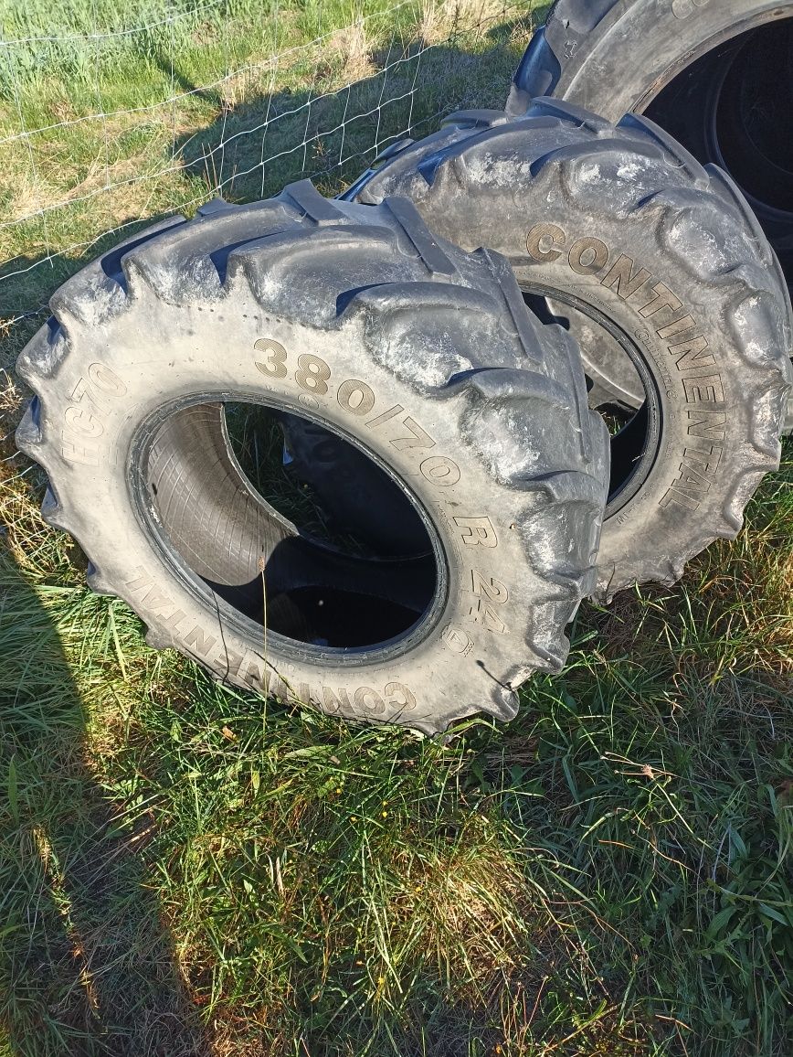 Para opony Continental HC70 380/70 R - 24 (13.6) nowego typu zachodnie