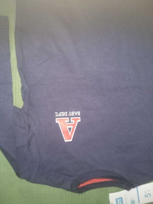 T-shirts manga comprida novas para bebé