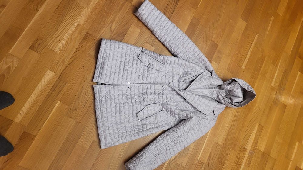 Куртка курточка пальто вєтровка