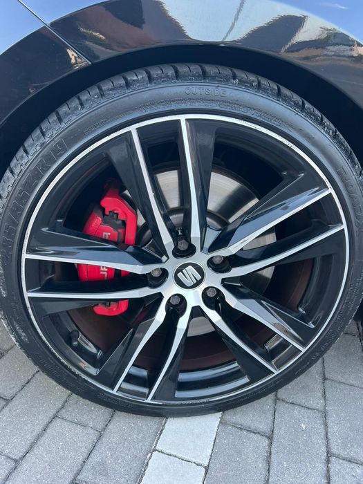 cupra versão 300 performance 2.0 TFSI cx DSG 418cv Seat Leon 100% bom