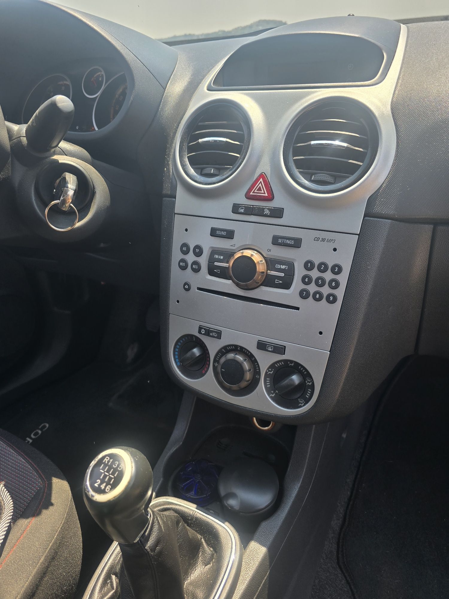 Opel Corsa 1.3 CDTI 90cv Caixa de 6 Velocidades