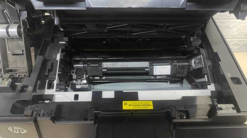 БФП HP LaserJet M125 принтер копір сканер