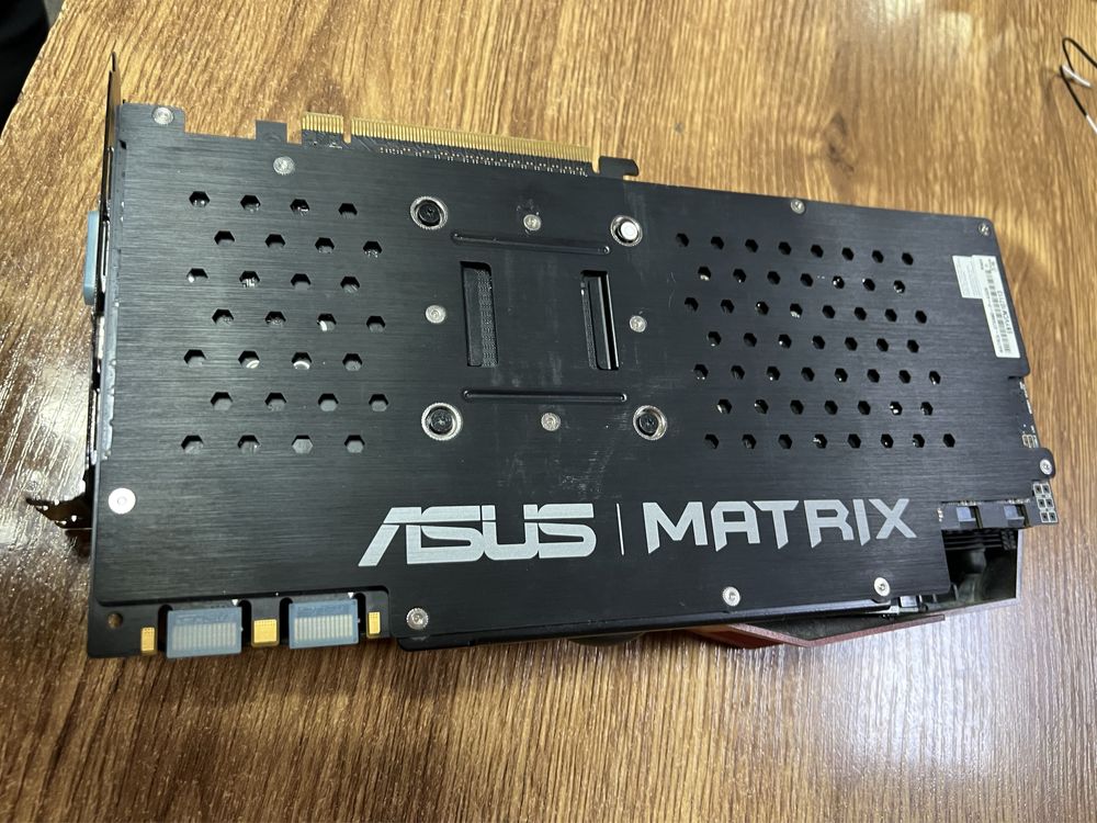Видеокарта Nvidia Asus matrix gtx 980 4 gb памяти