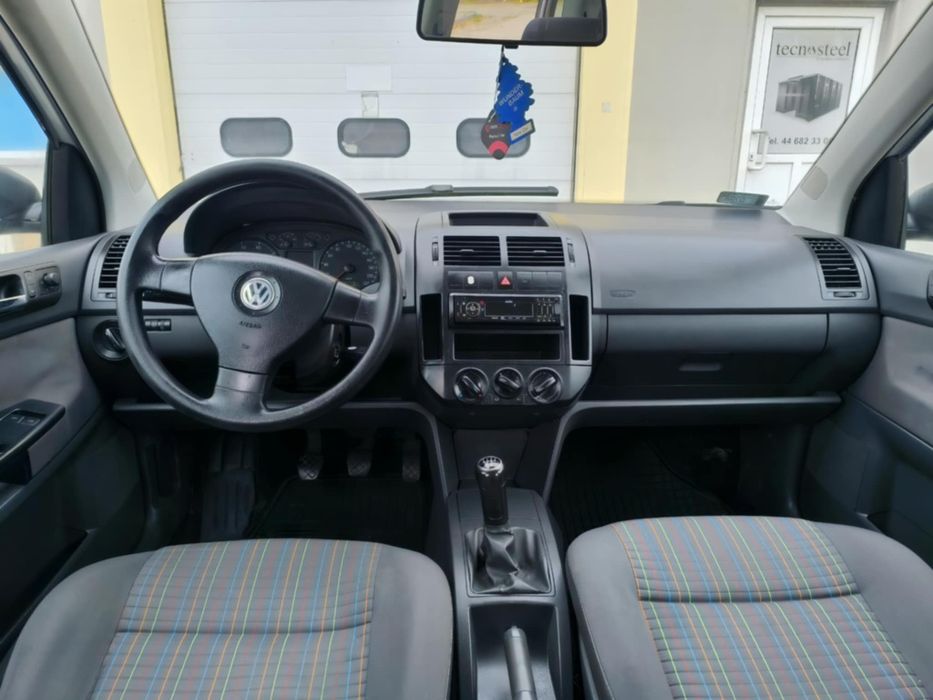 Polo 1.4 Benz bez korozji 2007 rok 5 drzwi. Stan bdb