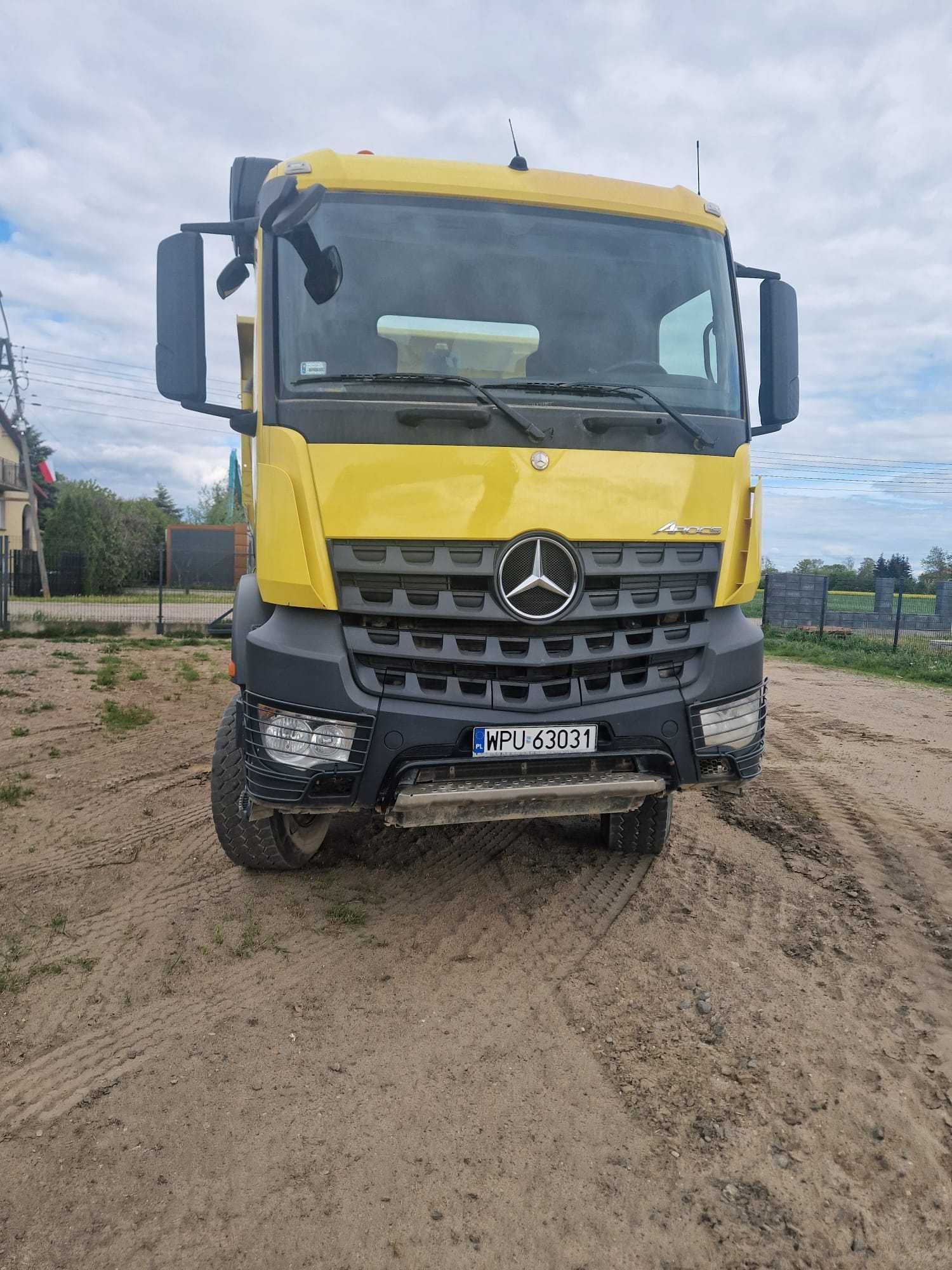 Mercedes AROCS 8x8 samochód ciężarowy wywrotka BARDZO NISKI PRZEBIEG