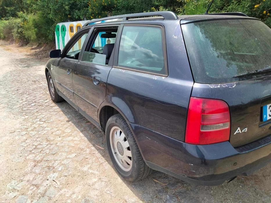 Audi a4 1.6 gasolina  NEGOCIÁVEL