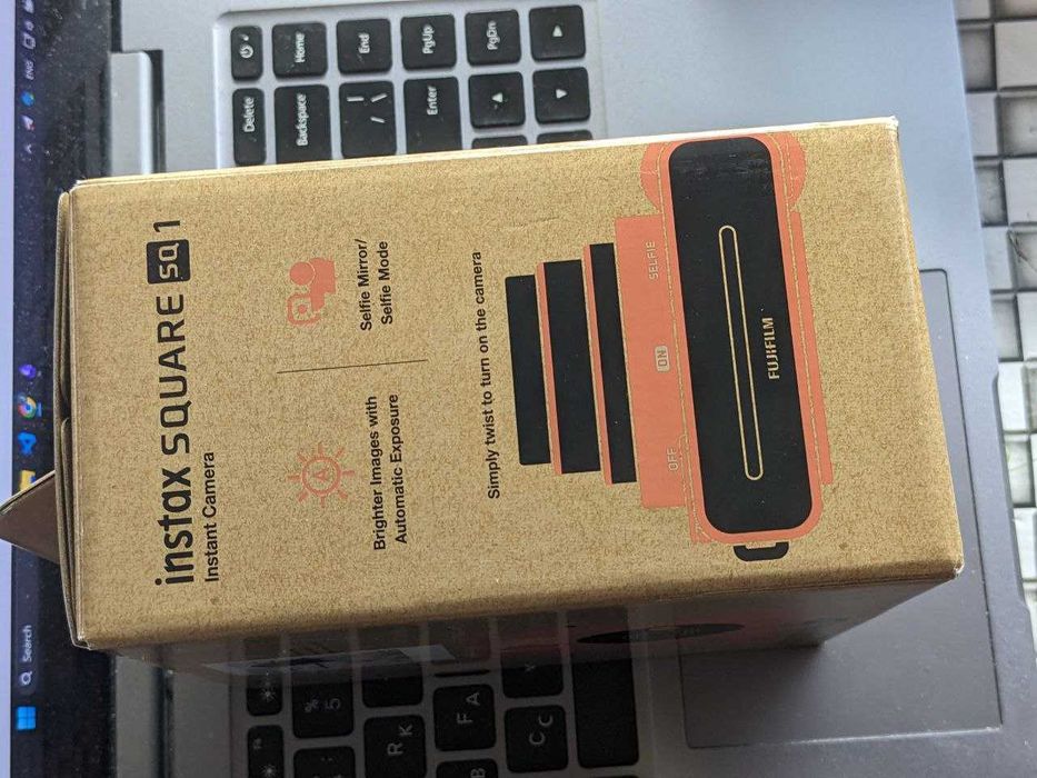 Fujifilm Instax Square SQ1 | Фотокамера миттєвого друку | Orange