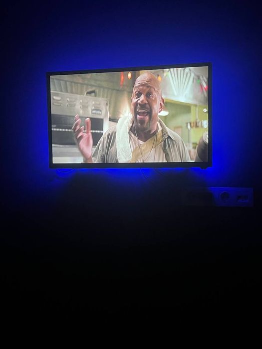 Телевізор 32 дюйми + android tv box