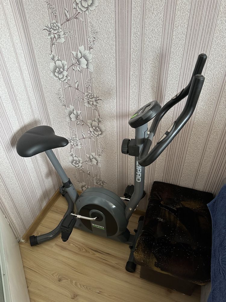 Rowerek stacjonarny Zipro Prime