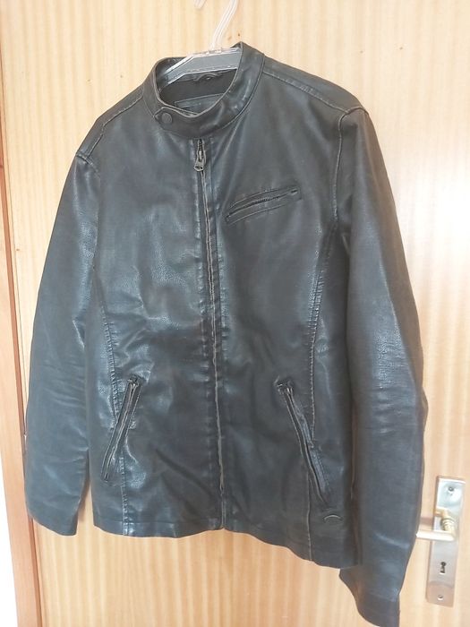 Blusão de homem de couro.
