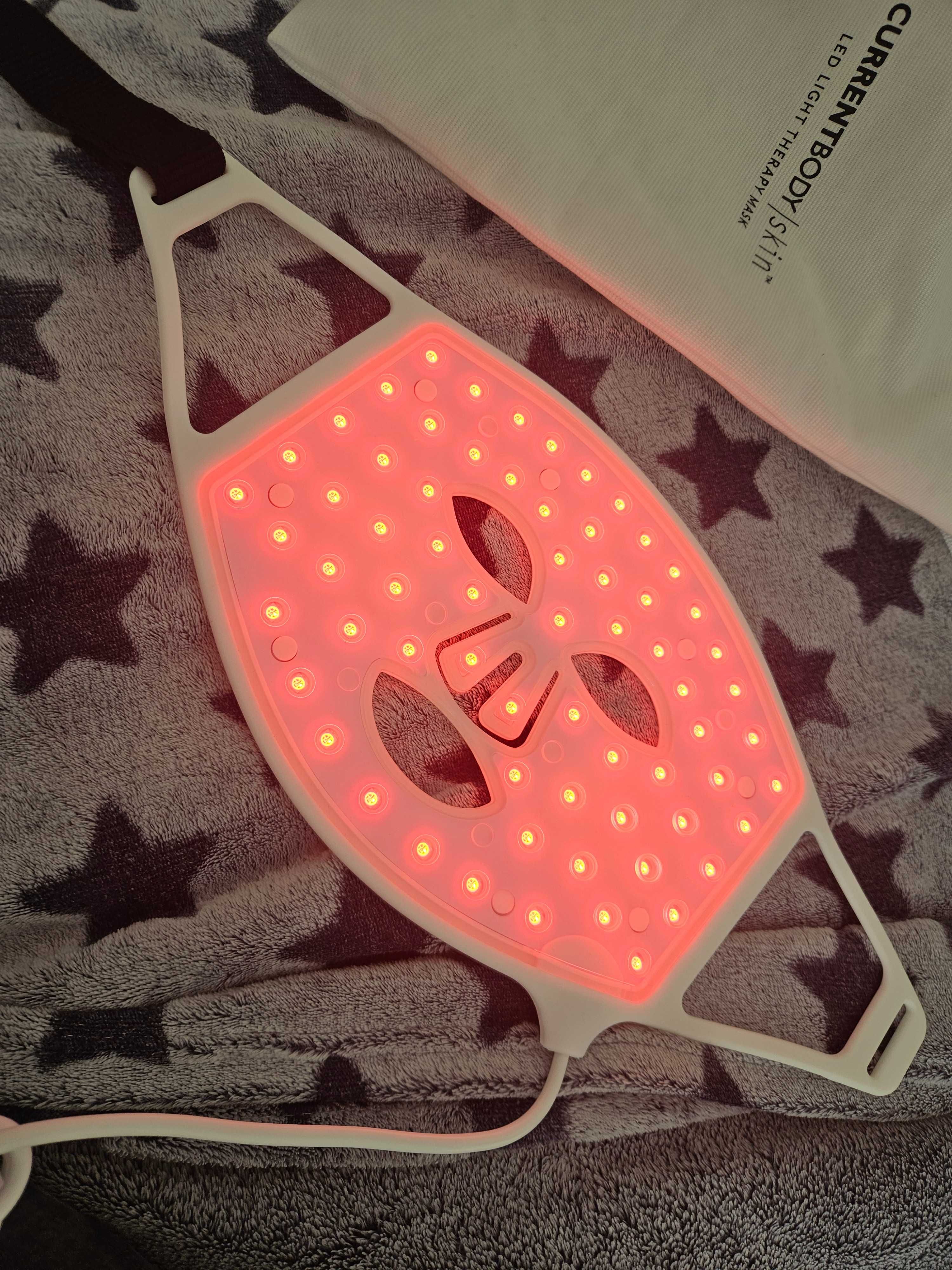 Maska LED CurrentBody