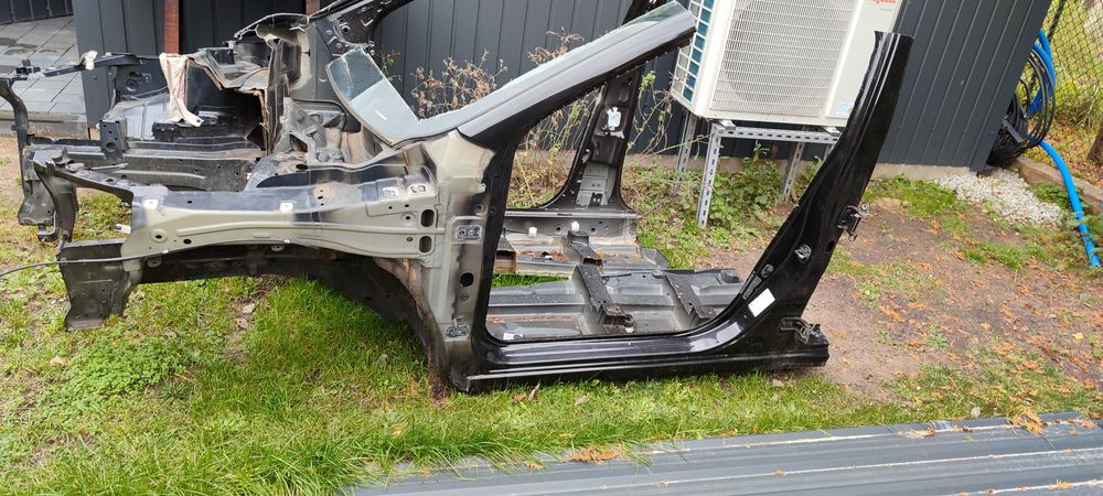 Nissan Qashqai j11 Z11 g ćwiartka podłużnica próg słupek lewa prawa