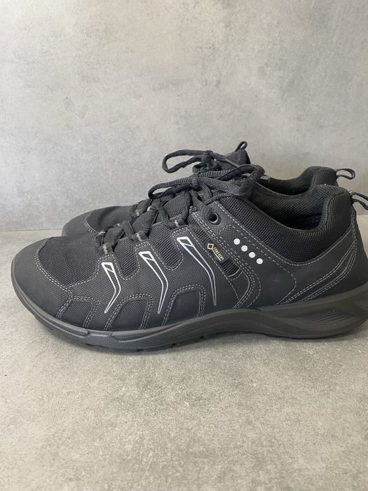 Кросівки Ecco. Оригінал.  270 мм Gore-Tex