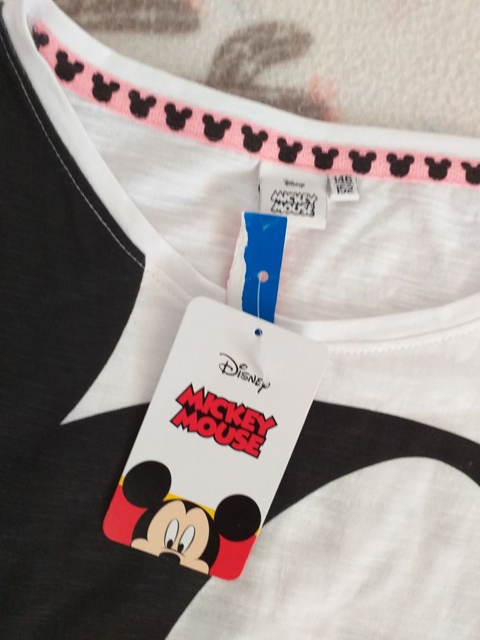 Nowa z metka bluzka Mickey Mouse rozmiar 146/152.