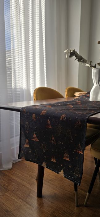 Bieżnik na stół - Świąteczny Wzór Choinki 33,5 x 272