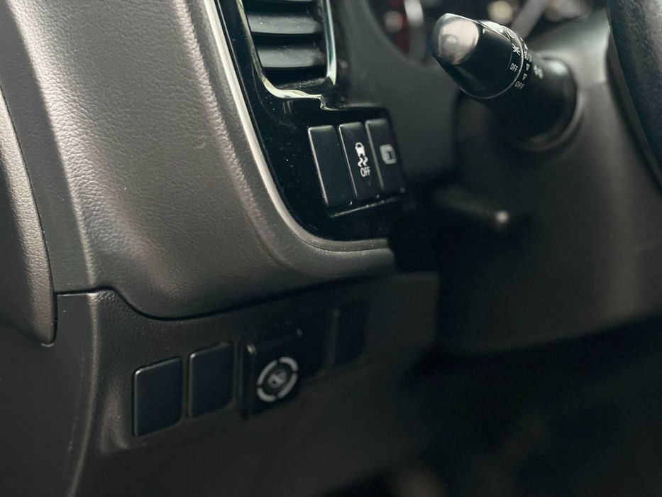 Mitsubishi Outlander 2015р 2,4 Повний привід! Обмін! Розстрочка!